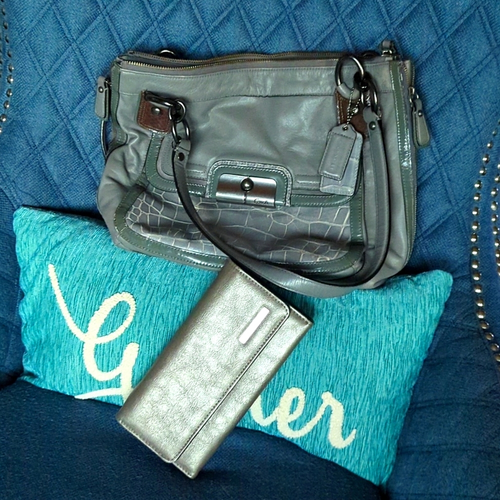 Coach shoulder purse